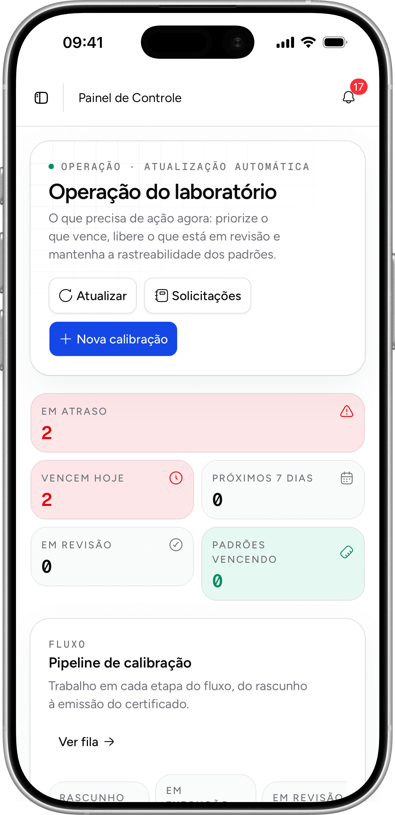 Painel do CalibraFácil no celular, com indicadores de calibração e fila de ordens de serviço.